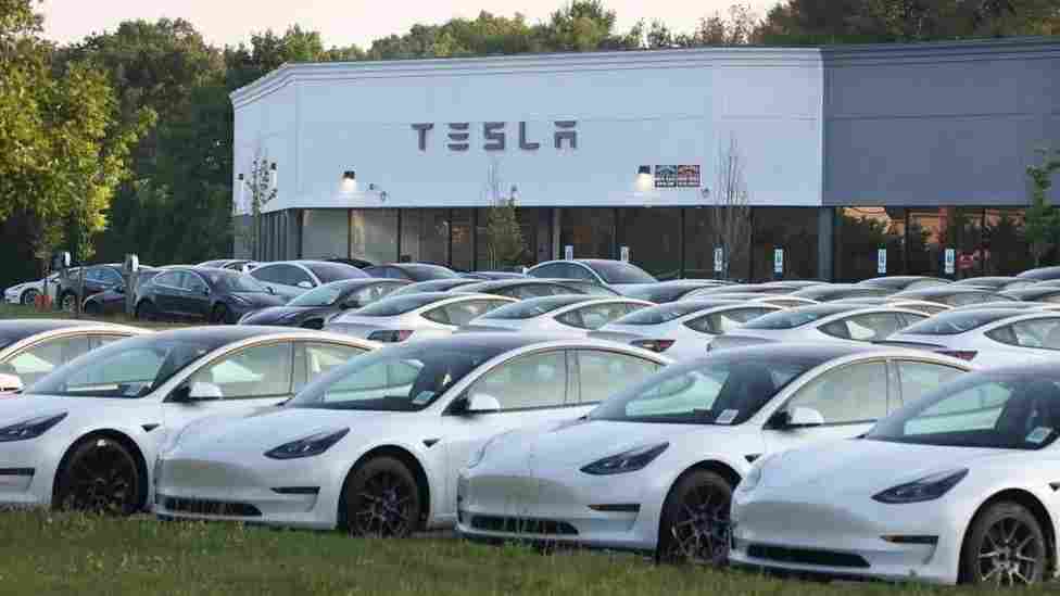 Tesla Recalls 2.2 Million US Vehicles to Fix Software Issues That Cause Warning Lights too Small
