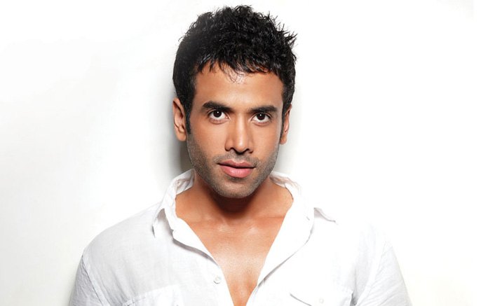 Tusshar Kapoor’s Facebook Accounts Hacked, Team Working to Get Them Back