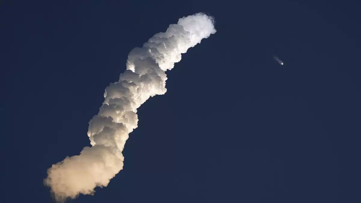 SpaceX Successfully Catches Super Heavy Booster in Milestone Test Flight