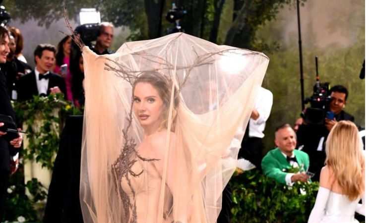 Lana Del Rey Opens Up About Her Marriage, Saying She’s Happy